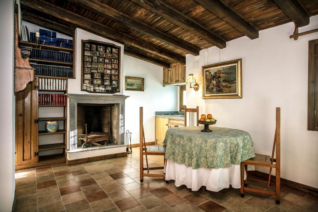 Agriturismo Il Mirabile Panzió Trescore Balneario Szoba fotó