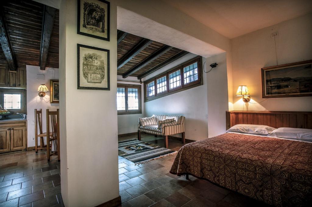 Agriturismo Il Mirabile Panzió Trescore Balneario Szoba fotó